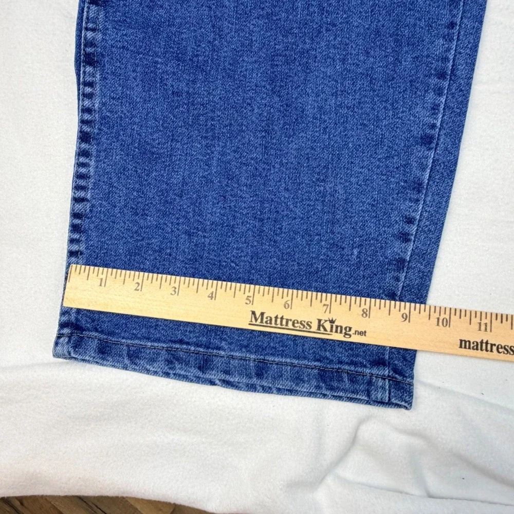 Wrangler Rugged Wear Jeans Mens 46x28 Blue Straight Leg Denim Pants